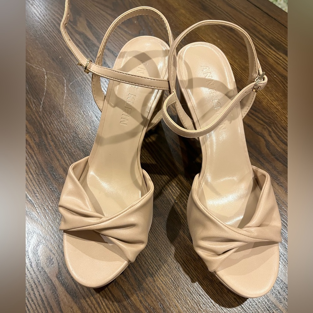 Anne Klein Valentine Sandals in Nude